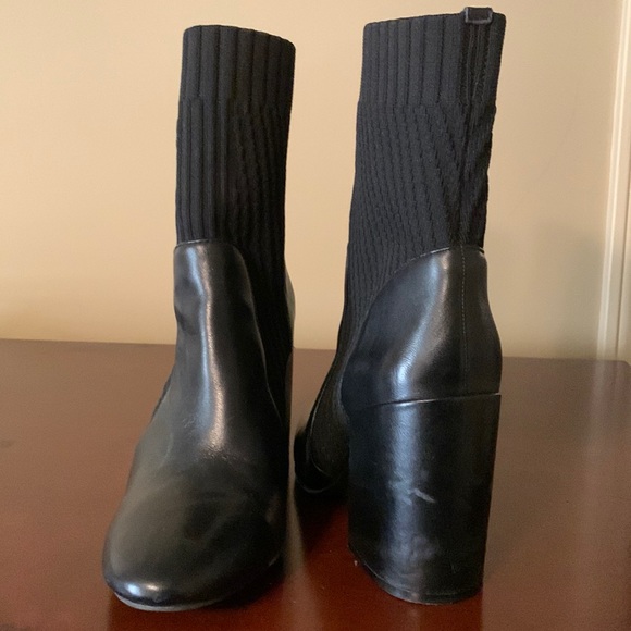 Vince Camuto Bootie - Picture 1 of 4